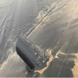 Geomembrana gładka HDPE grubość: 1,5mm rolka 5,3mx100mb
